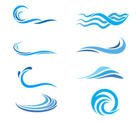 Naklejka premium Dynamic Blue Sea Wave Splashes and Curled Surf Crest Set
