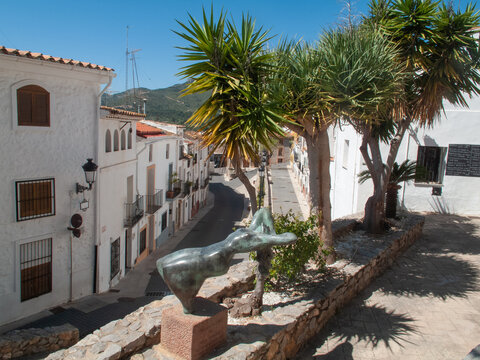 Oropesa del Mar, en Castell&oacute;n, Comunidad Valenciana, es una aut&eacute;ntica sorpresa de calas de aspecto natural, monumentos y playas.