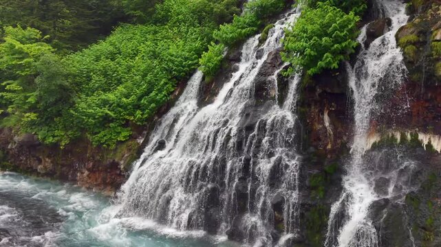 白金温泉・白鬚の滝