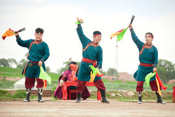 Fototapeta premium Mongolian traditional dance performed at the Naadam Festival