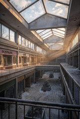 Fototapeta premium Abandoned Mall Atrium at Golden Hour