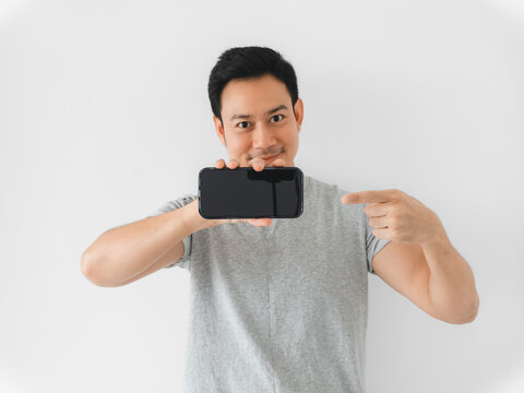 Presenter guides through application interface with gestures