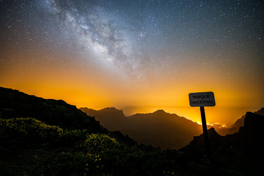 Milky Way over Parque Nacional Caldera de Taburiente