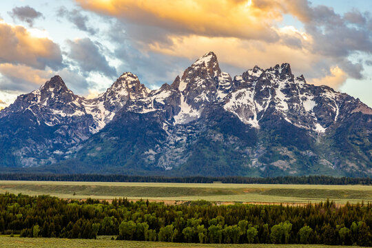 Teton Mountains Peaks Silhouette Dramatic Sunset