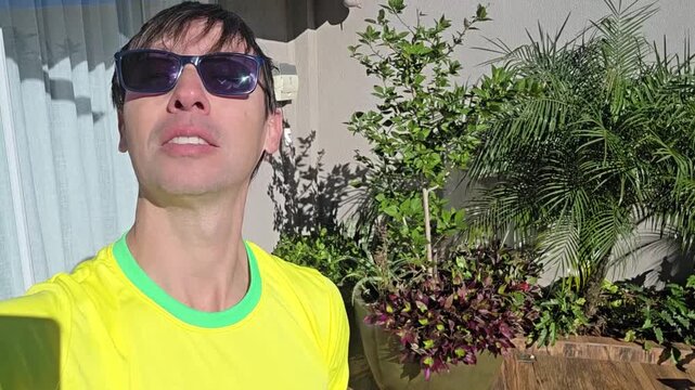 torcedor brasileiro celebra vit&oacute;ria do brasil 