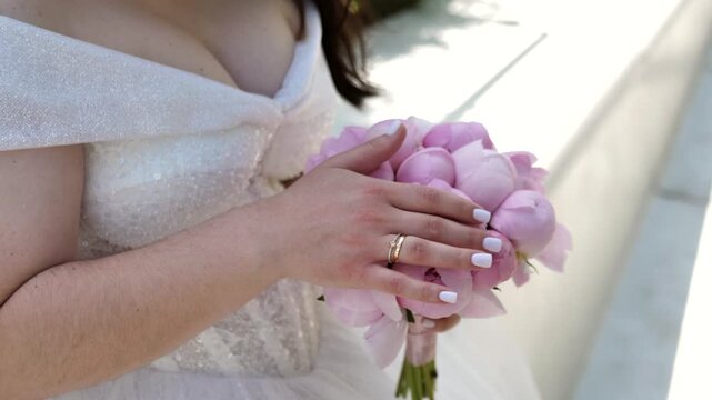 Wedding bouquet in the hands of a beautiful bride. wedding bridal bouquet