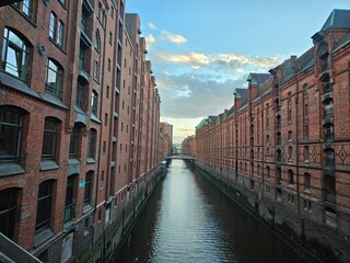 Naklejka premium canal in bruges belgium