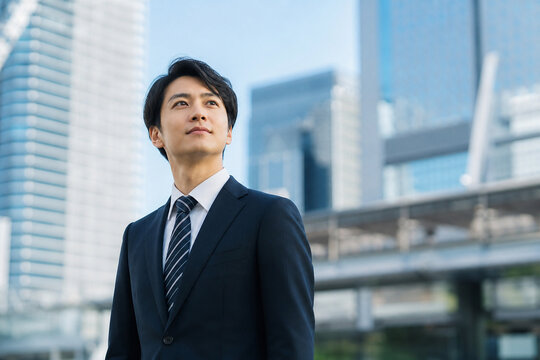 キャリアアップを目指すビジネスマンのポートレート