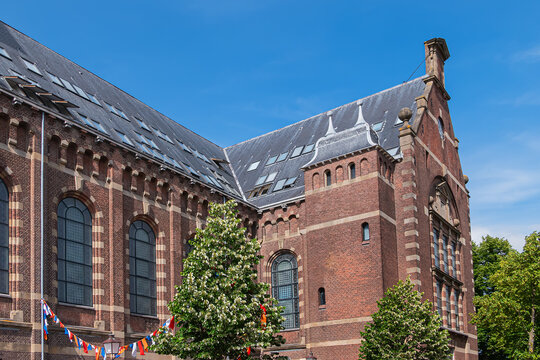 On Kerkplein stands the Grote Kerk (Great Church), a listed building, which was built between 1881 and 1883 to a design by the architect Constantijn Muysken. Hoorn, the Netherlands.