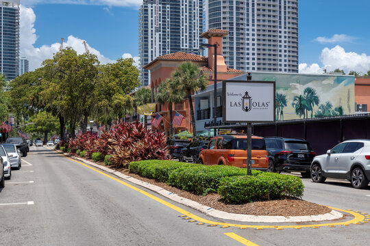 Popular Las Olas Boulevard, cityscape view of the welcome sign in downtown district in Fort Lauderdale, Florida