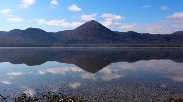 宇曽利山湖と大尽山