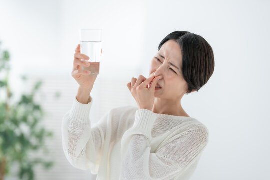 女性　水