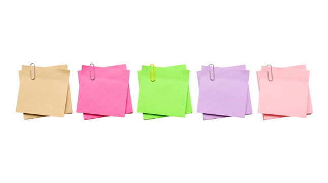Five blank colorful sticky notes with paperclips in a row on transparent background. Row of blank pastel and neon post-it notes isolated on transparent Background. 