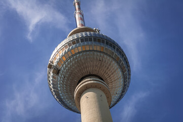 Berliner Fernsehturm - Alexanderplatz © Stockfotos-MG