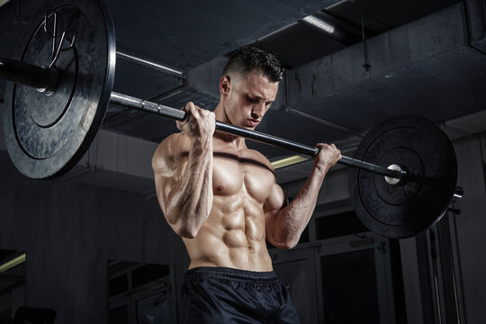 Physical athlete weightlifting