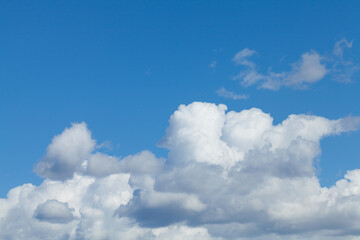Obraz premium Sunny sky with clouds