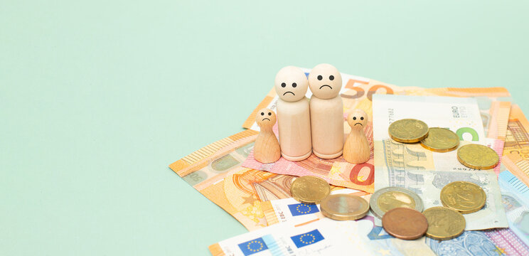 Reform of pensions, basic income support and health insurance, abolition of mini jobs in Germany, economic and financial crisis, inflation, increase of living costs, poverty for family