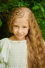 Naklejka premium Enchanted Green Gaze