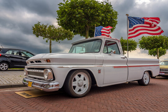 Chevrolet Pick up with American flag at The National Oldtimer Day 2026 in Lelystad, The Netherlands	