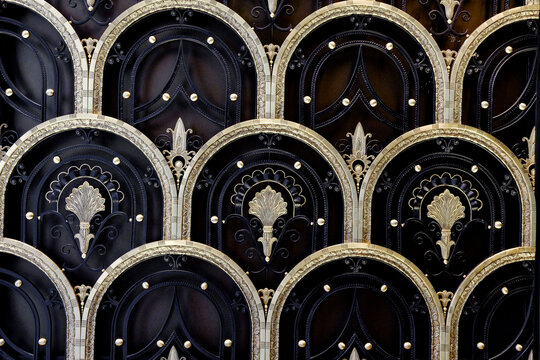 Art Deco Arched Pattern Detail