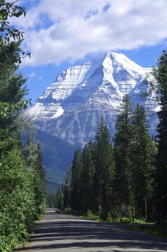 Narrow road, snow-capped mountain, Mount Robson, Provincial Park, British Columbia, Canada