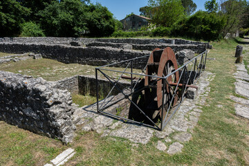 Obraz premium Molise. Sepino Archaeological Park - Altilia-Saepinum Archaeological Area