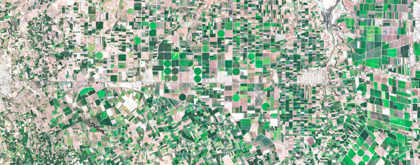 Fototapeta premium Greeley fields, US, Circular pivot irrigation fields