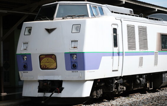 KiHa-183 tourist train at Hua Lamphong station in Thai capital Bangkok