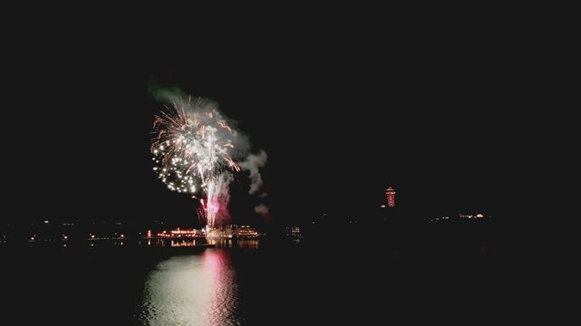 江の島打ち上げ花火