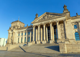 Obraz premium Exterior view of the Reichstag building in Berlin, Germany