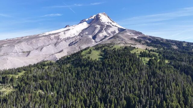 The rugged Mt. Hood is surrounded by national forest and spans all the way to the Columbia River Gorge in Oregon. This scenic and wild area, close to Portland, offers year-round recreation.