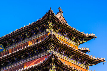 Obraz premium Datong, China - May 9 2026: The imposing façade of Datong Drum Tower showcases traditional Chinese architecture with elegant wooden construction, layered roofs, and enduring historical grandeur