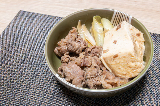 肉豆腐