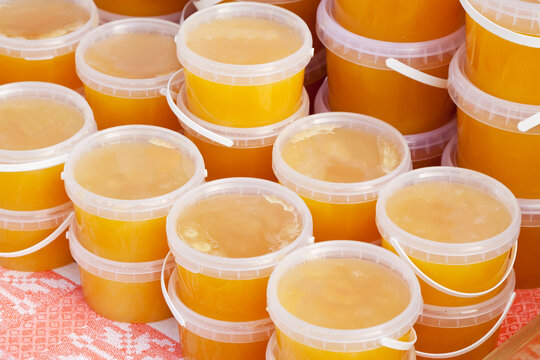  bee honey  on counter
