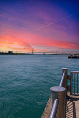 Fototapeta premium A gorgeous landscape along the Detroit River on the riverwalk in Detroit Michigan USA
