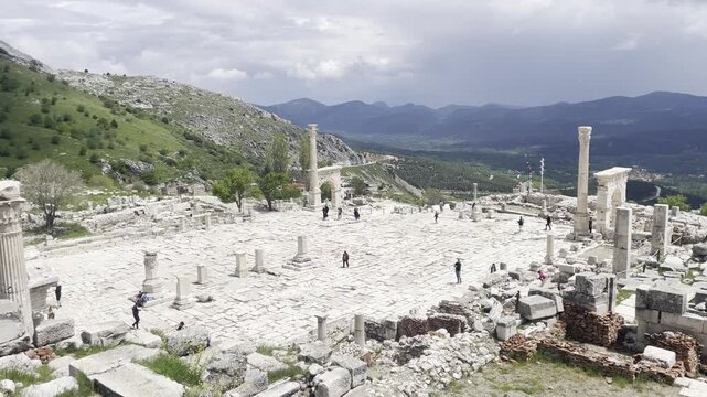 the layout of temples and columns across the mountainous Sagalassos ancient ruins, Turkey