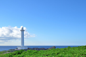 残波岬の灯台／沖縄県読谷村残波 © kintomo