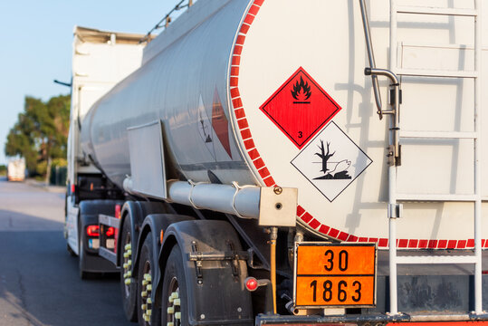 Aviation fuel tanker truck displaying ADR orange plate with UN number 1863