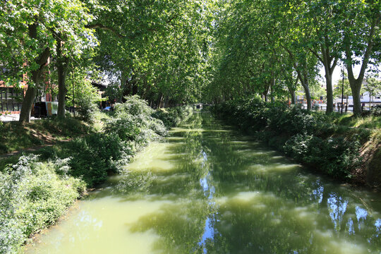The Canal du Midi-Canal of the South-connects Toulouse with the Mediterranean Sea at S&egrave;te- The canal was completed in 1681, Toulouse, French