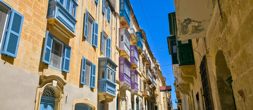 Gallarija Maltija, the Maltese "bow window" in Valletta, Malta island