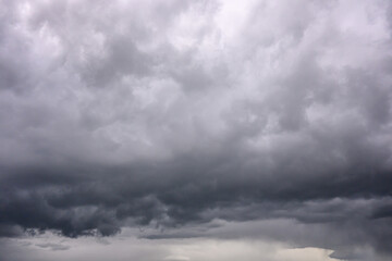 Obraz premium Stormy sky with dark clouds approaching