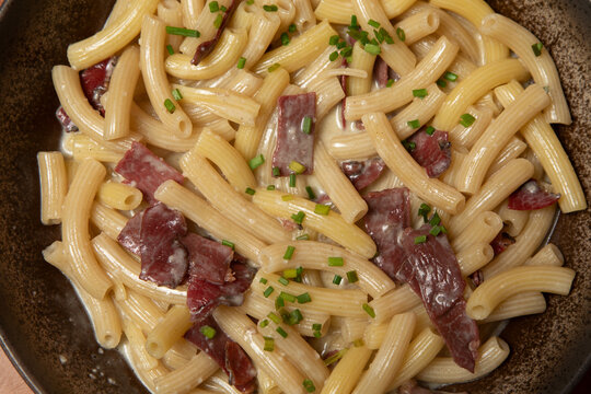 Recette de p&acirc;te italienne avec viande et herbes