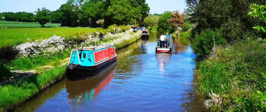 Stratford Canal Wootten Wawen Warwichsire England UK