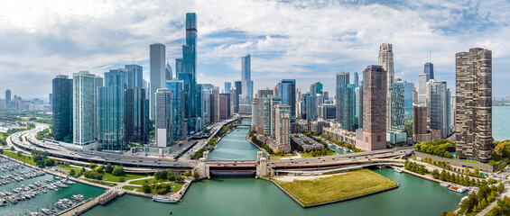 Obraz premium Aerial panoramic view of the Chicago City skyline in Illinois, USA. September 24, 2023. 