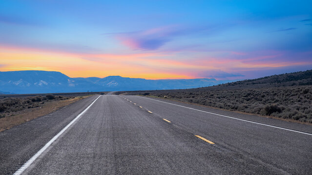 the road to the mountains