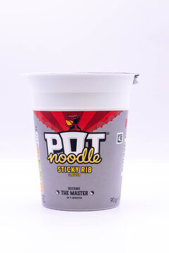 A Pot of Sticky Rib Pot Noodle