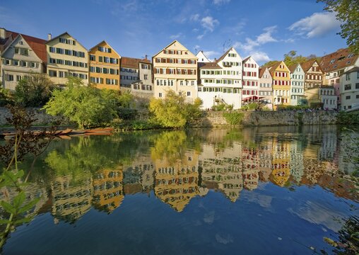 Historic houses on the Neckar front, the Neckar river, water reflection, old town of T&uuml;bingen, Baden-W&uuml;rttemberg, Germany