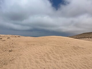 Sand, blue sky and the Atlantic Ocean © Sana