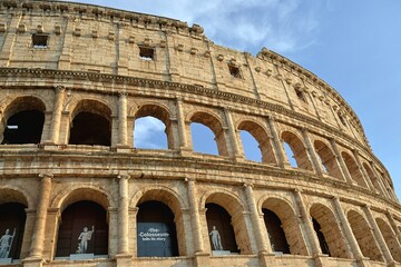 Obraz premium Low Angle Architectural Detail of the Colosseum in Rome Italy