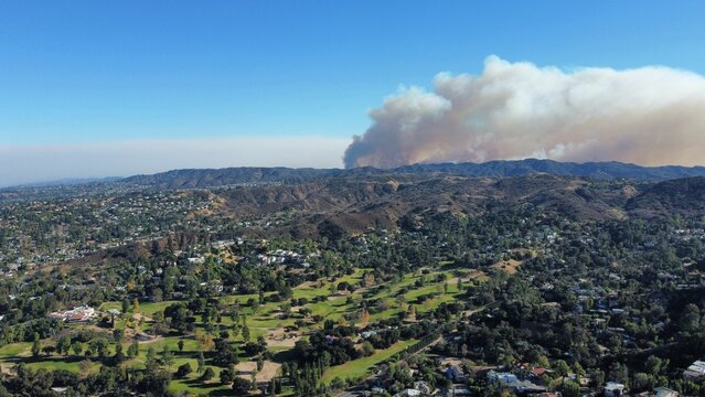Palisades Fire Smoke Plume Seen from Los Angeles San Fernando Valley, January 2025
